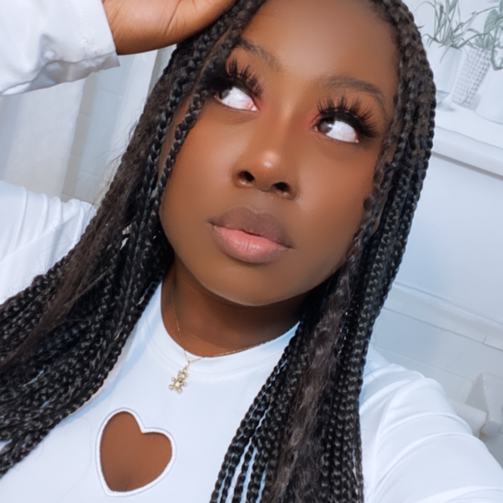 Meet your Posher, Bria